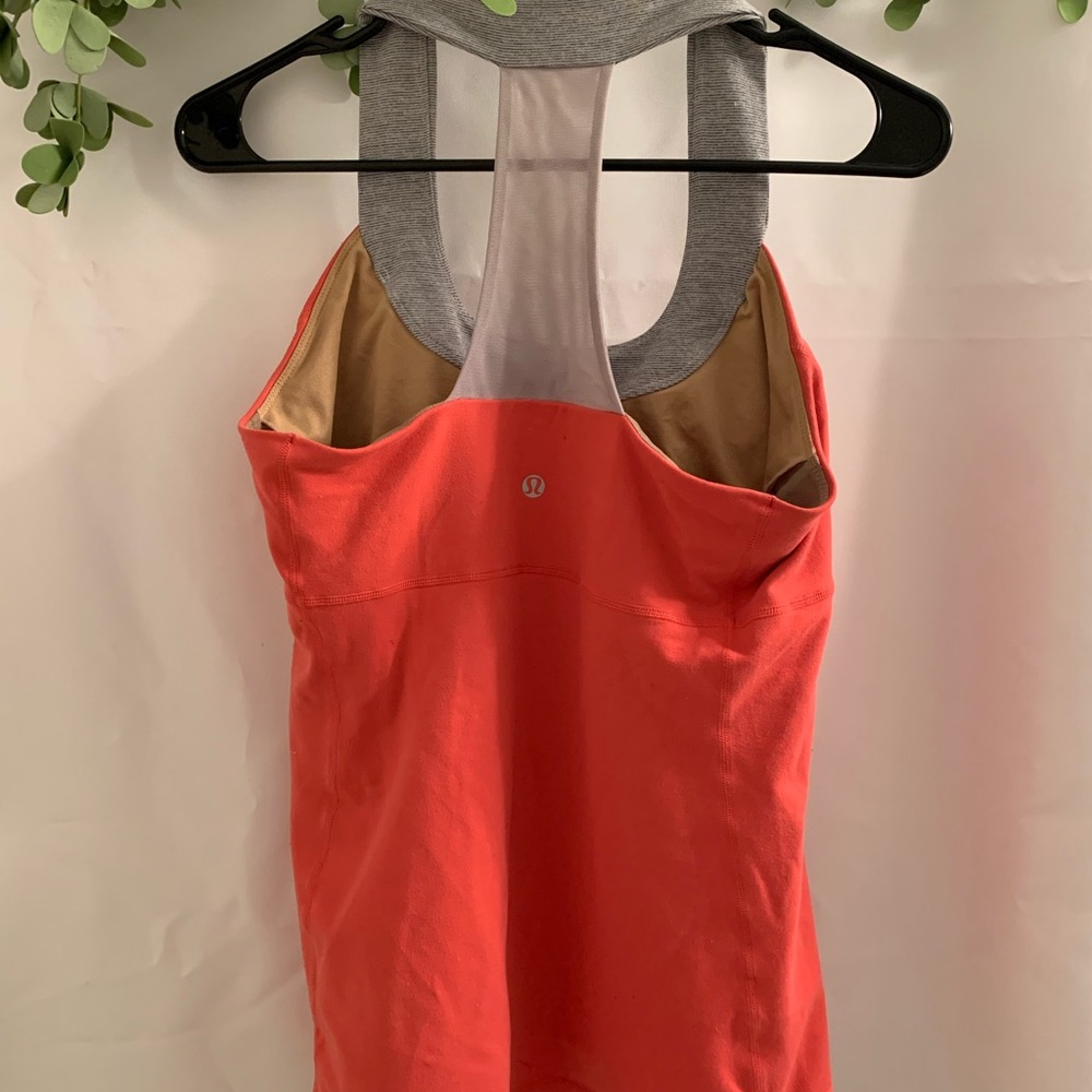 Lululemon scoop neck tank - Picture 2 of 3